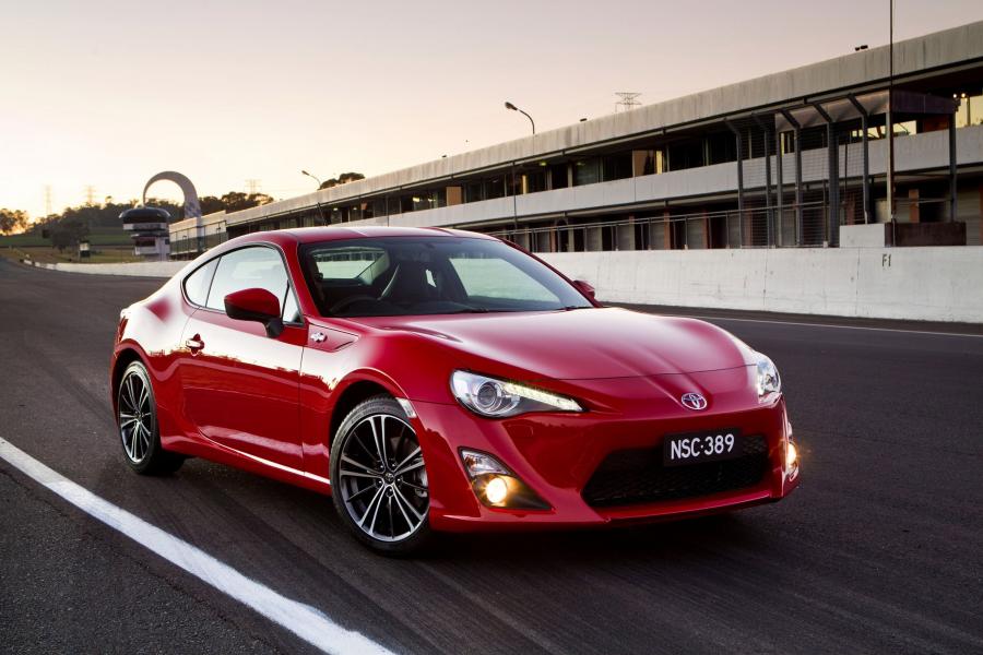  Toyota GT 86 GTS 2012 года  (фото 17 из 25)